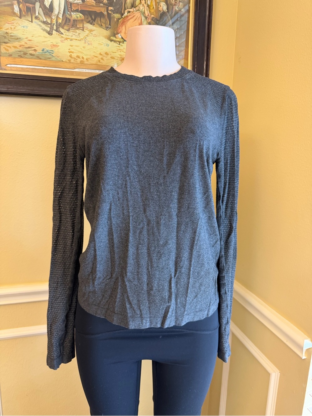 Women’s Long Sleeve Crewneck Top in Charcoal Gray